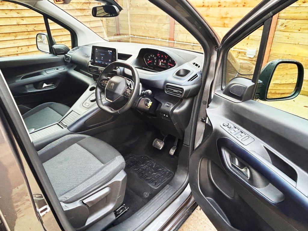 Used Peugeot Rifter 2021 for sale - 76256392: Photo 17