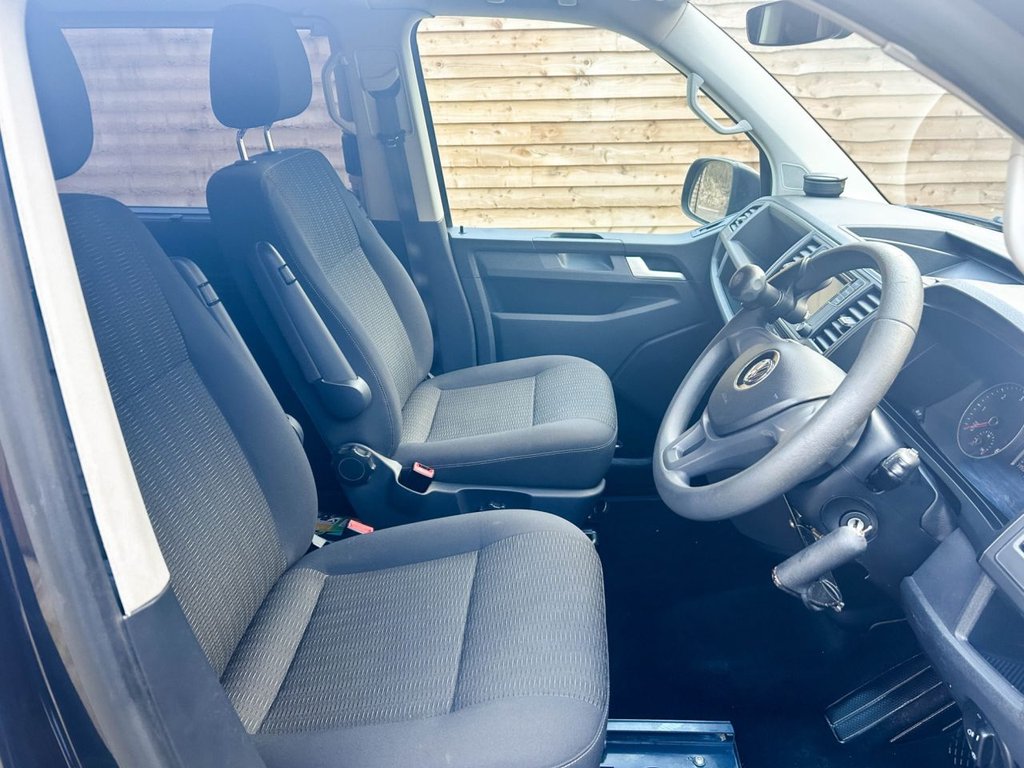 Used Volkswagen Transporter Shuttle 2018 for sale - 77904655: Photo 14