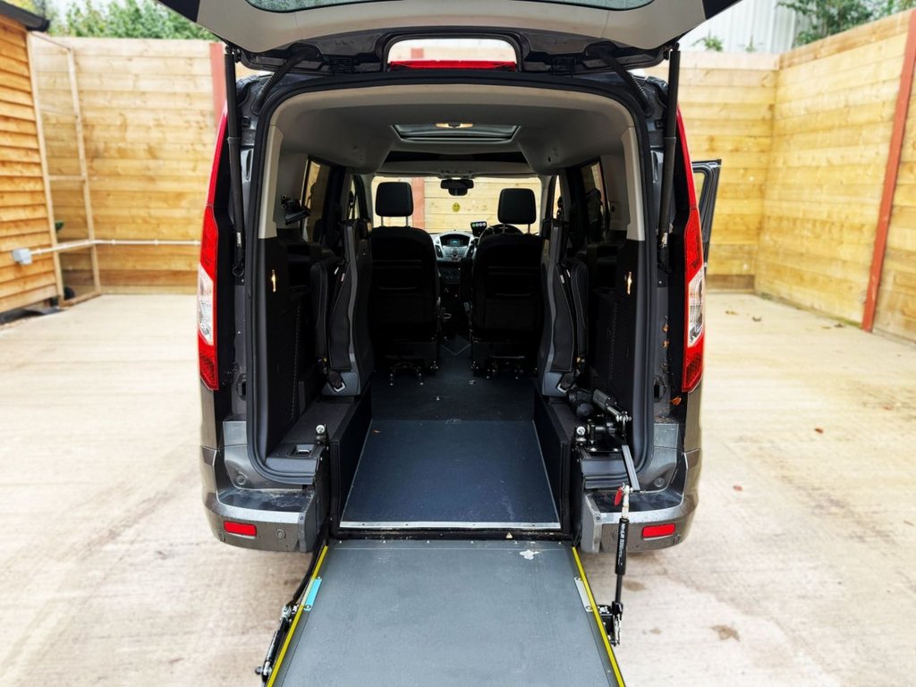 Used Ford Grand Tourneo Connect 2020 for sale - 77779889: Photo 11