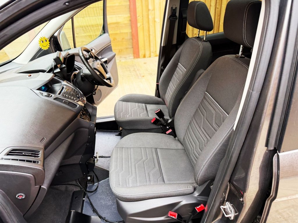 Used Ford Grand Tourneo Connect 2020 for sale - 77779889: Photo 15