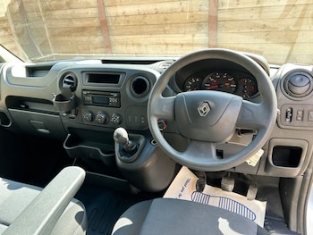 Used Renault Master 2018 for sale - 79022593: Photo