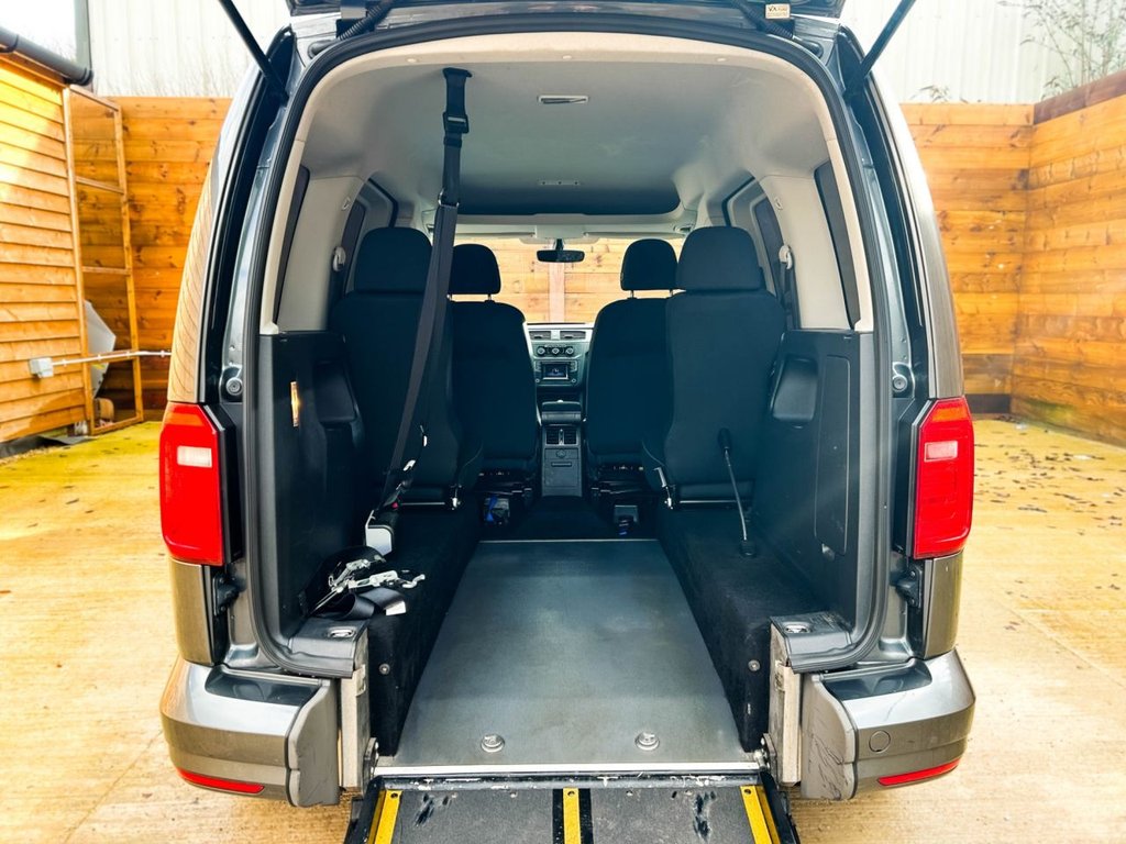 Used Volkswagen Caddy Life 2018 for sale - 77341827: Photo 10