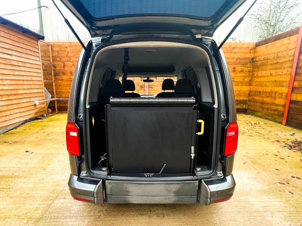 Used Volkswagen Caddy Life 2018 for sale - 77341827: Photo 11