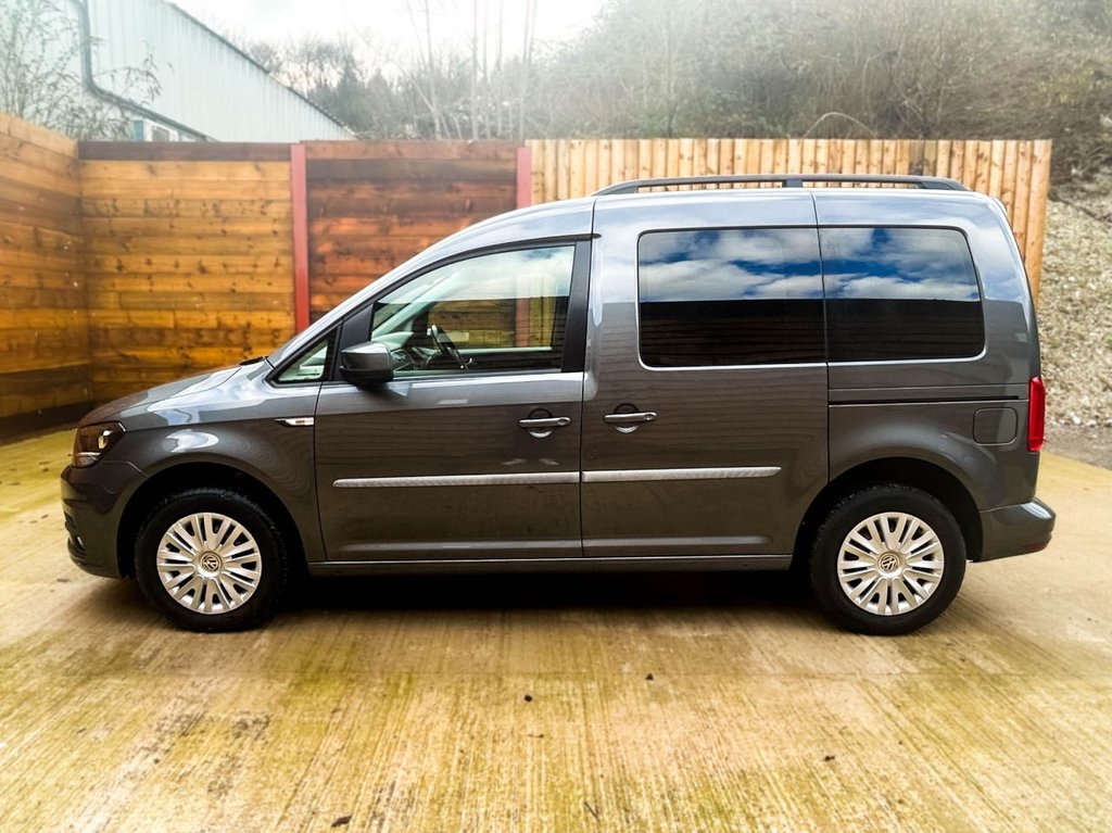 Used Volkswagen Caddy Life 2018 for sale - 77341827: Photo 8