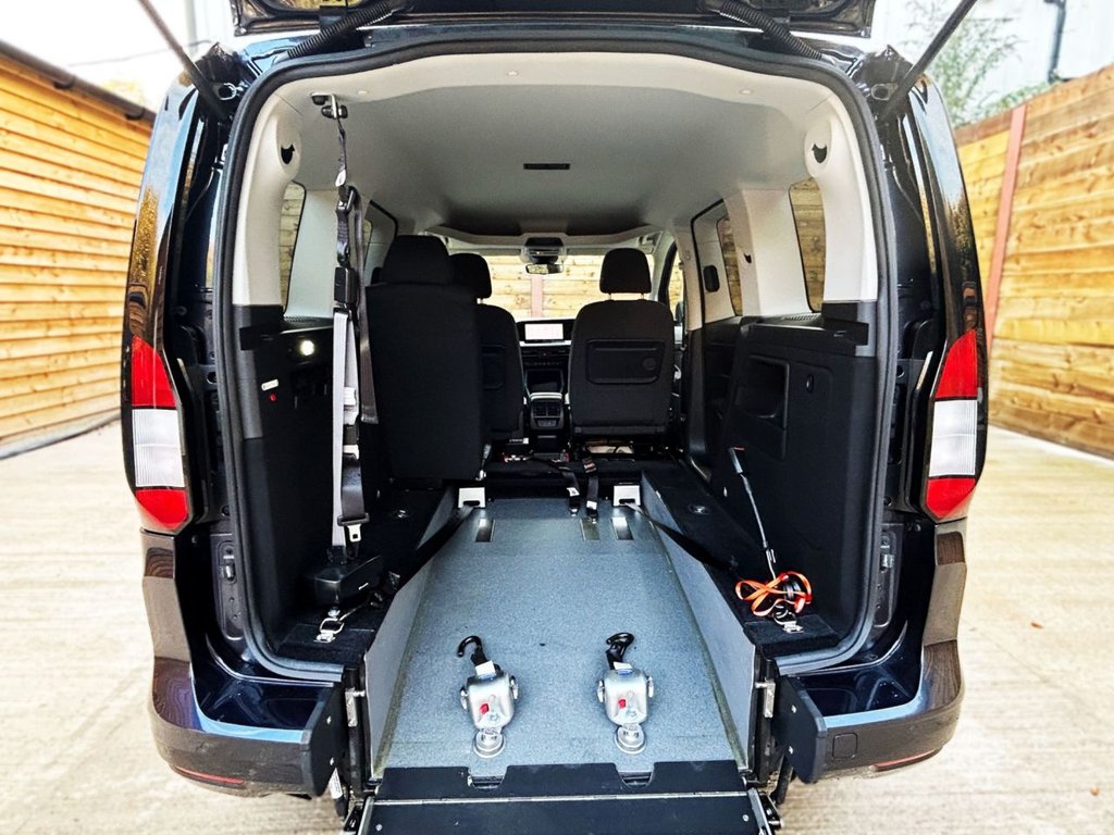 Used Ford Tourneo Connect 2023 for sale - 76558794: Photo 14