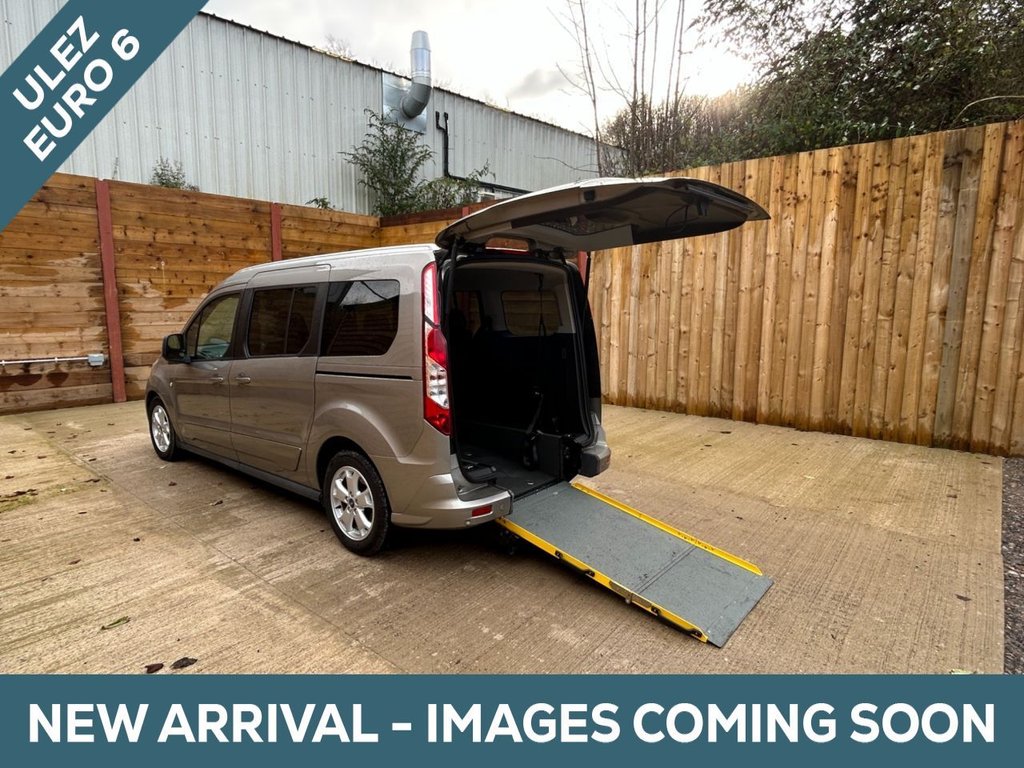 Used Ford Grand Tourneo Connect 2017 for sale - 76883454: Photo 1