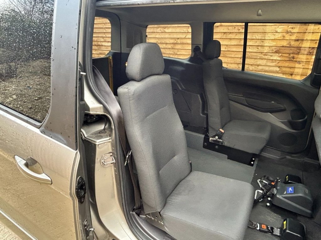 Used Ford Grand Tourneo Connect 2017 for sale - 76883454: Photo 11