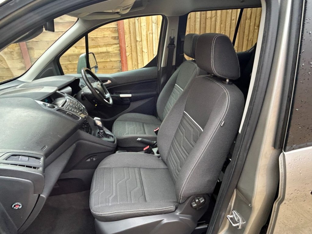 Used Ford Grand Tourneo Connect 2017 for sale - 76883454: Photo 15