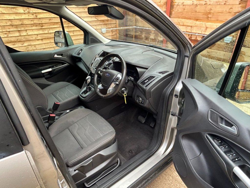 Used Ford Grand Tourneo Connect 2017 for sale - 76883454: Photo 8