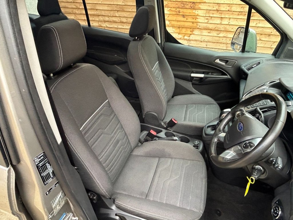 Used Ford Grand Tourneo Connect 2017 for sale - 76883454: Photo 9