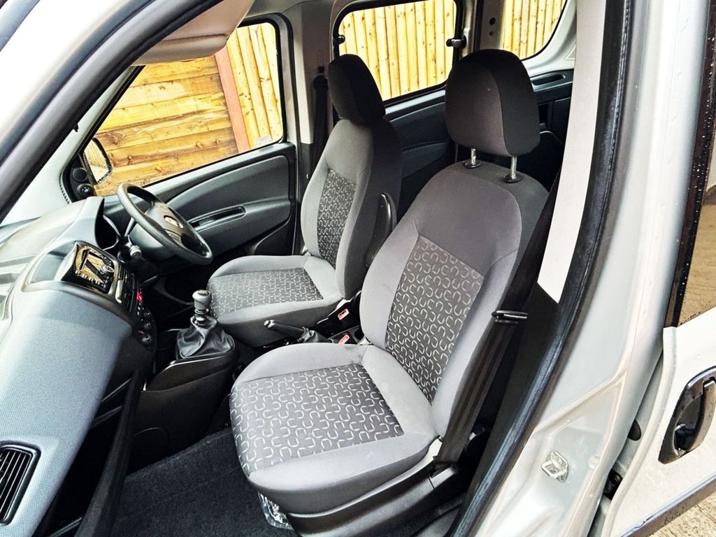 Used Fiat Doblo 2017 for sale - 76396288: Photo 20