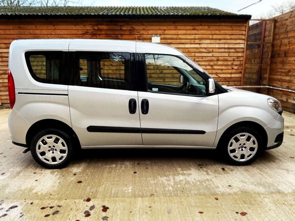 Used Fiat Doblo 2017 for sale - 76396288: Photo 7