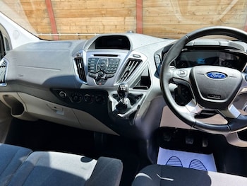 Used Ford Tourneo Custom 2017 for sale - 78556771: Photo