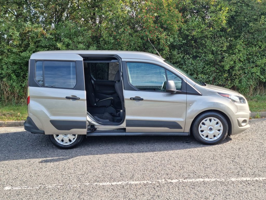 Used Ford Tourneo Connect 2016 for sale - 77226998: Photo 10