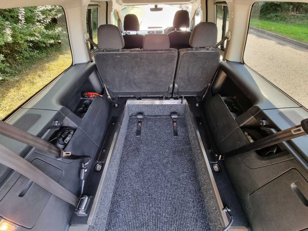 Used Volkswagen Caddy Maxi Life 2016 for sale - 77966901: Photo 10