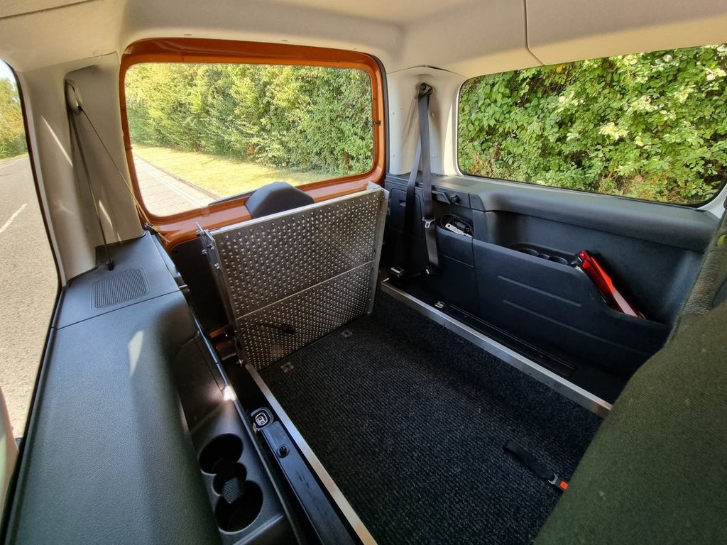 Used Volkswagen Caddy Maxi Life 2016 for sale - 77966901: Photo 11