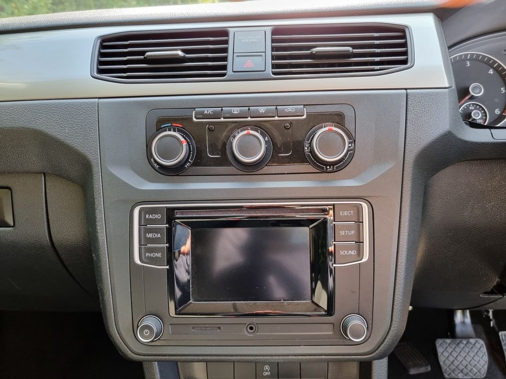 Used Volkswagen Caddy Maxi Life 2016 for sale - 77966901: Photo 14