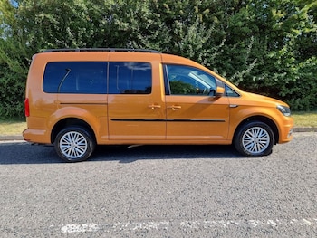 Used Volkswagen Caddy Maxi Life 2016 for sale - 77966901: Photo
