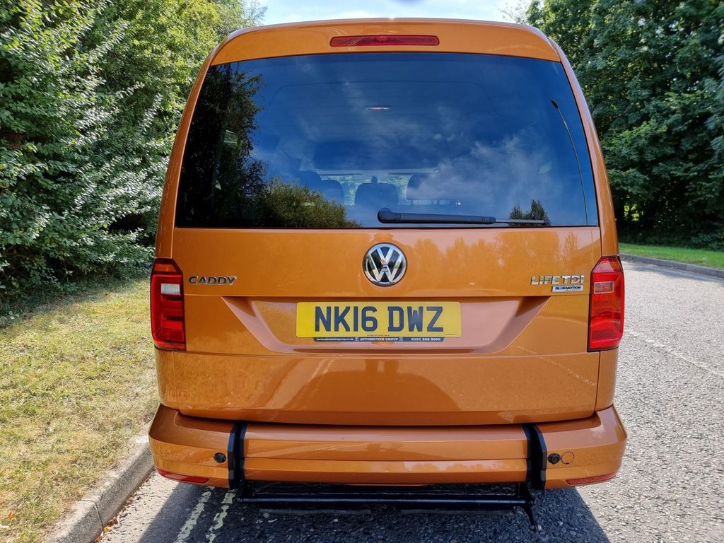 Used Volkswagen Caddy Maxi Life 2016 for sale - 77966901: Photo 6