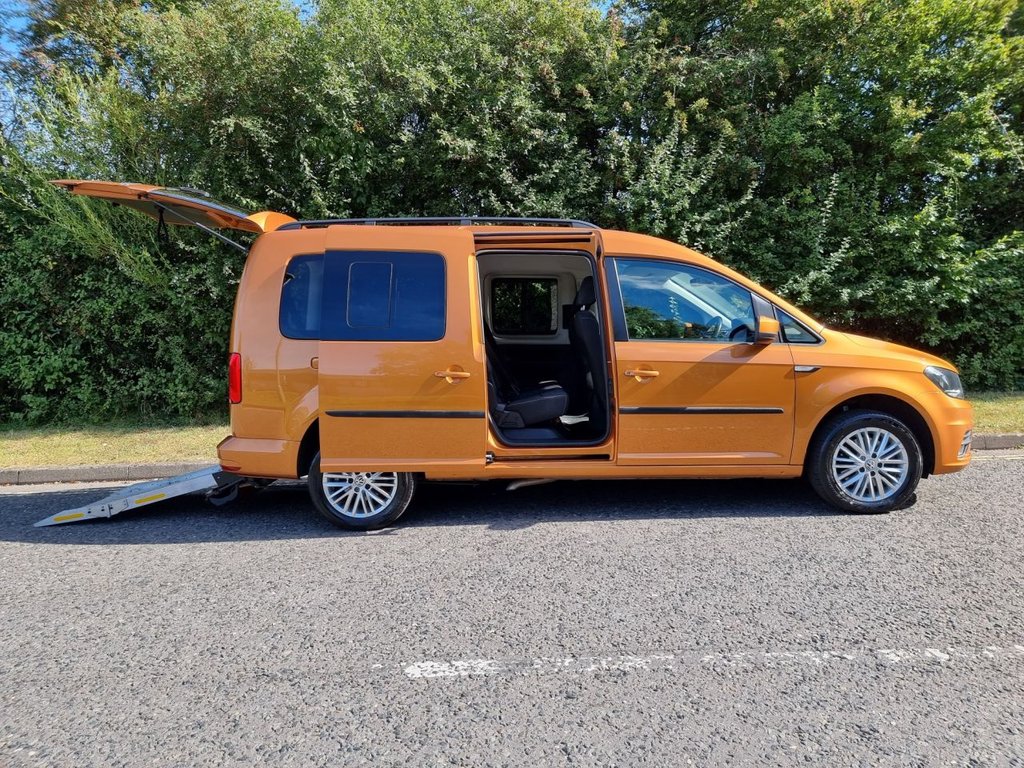 Used Volkswagen Caddy Maxi Life 2016 for sale - 77966901: Photo 9