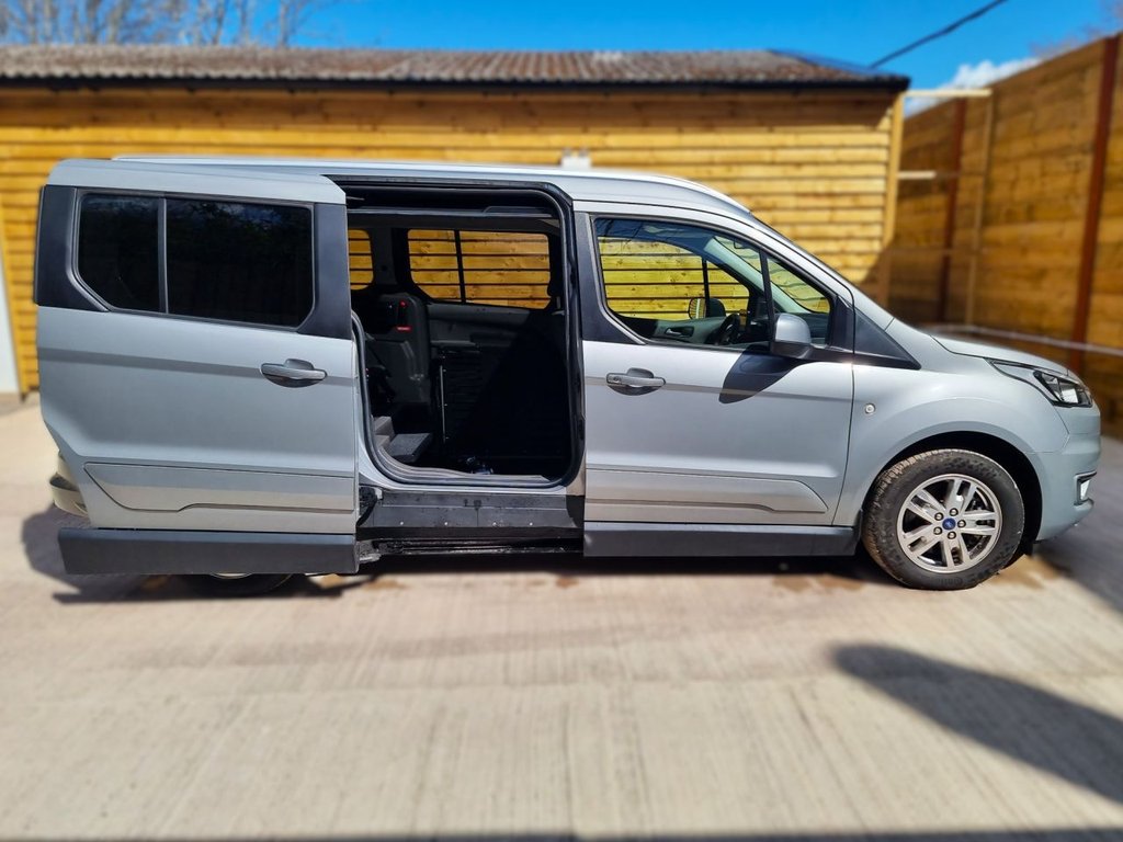 Used Ford Grand Tourneo Connect 2021 for sale - 76256201: Photo 10