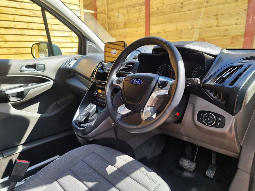 Used Ford Grand Tourneo Connect 2021 for sale - 76256201: Photo 17