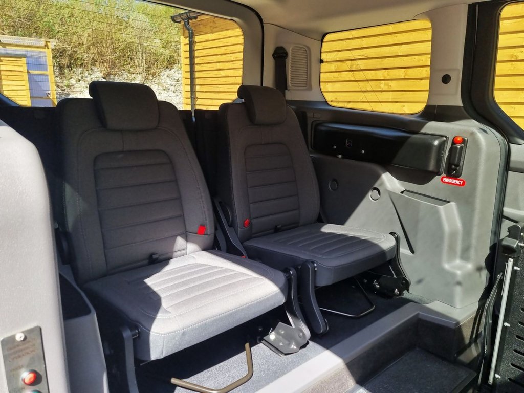 Used Ford Grand Tourneo Connect 2021 for sale - 76256201: Photo 19