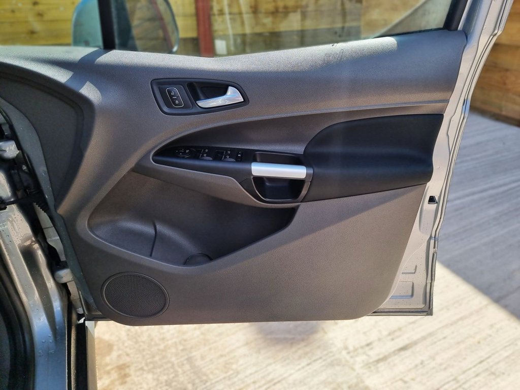 Used Ford Grand Tourneo Connect 2021 for sale - 76256201: Photo 24