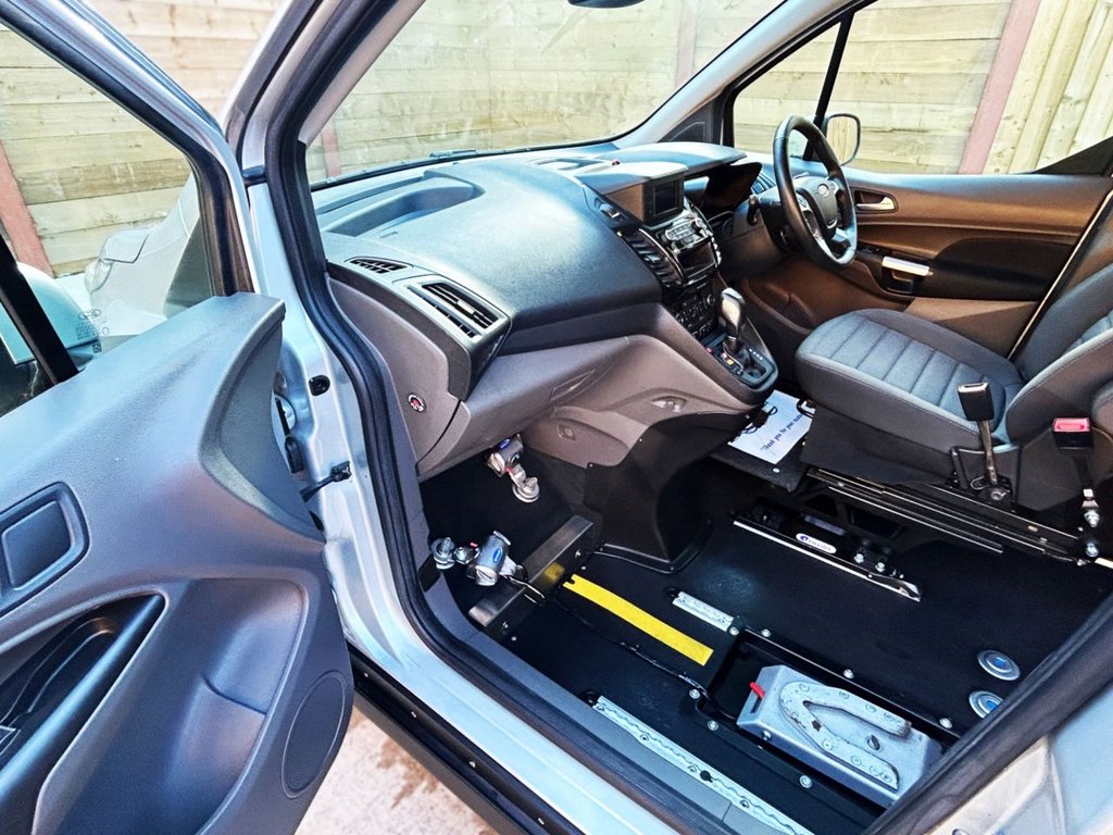 Used Ford Grand Tourneo Connect 2019 for sale - 76546951: Photo 13