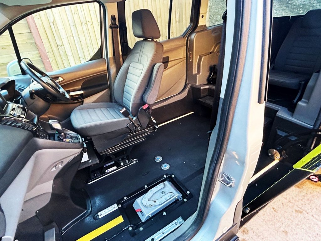 Used Ford Grand Tourneo Connect 2019 for sale - 76546951: Photo 14