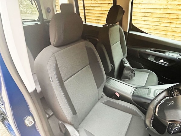 Used Peugeot Rifter 2020 for sale - 76069080: Photo 17
