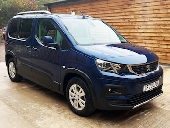 Used Peugeot Rifter 2020 for sale - 76069080: Photo