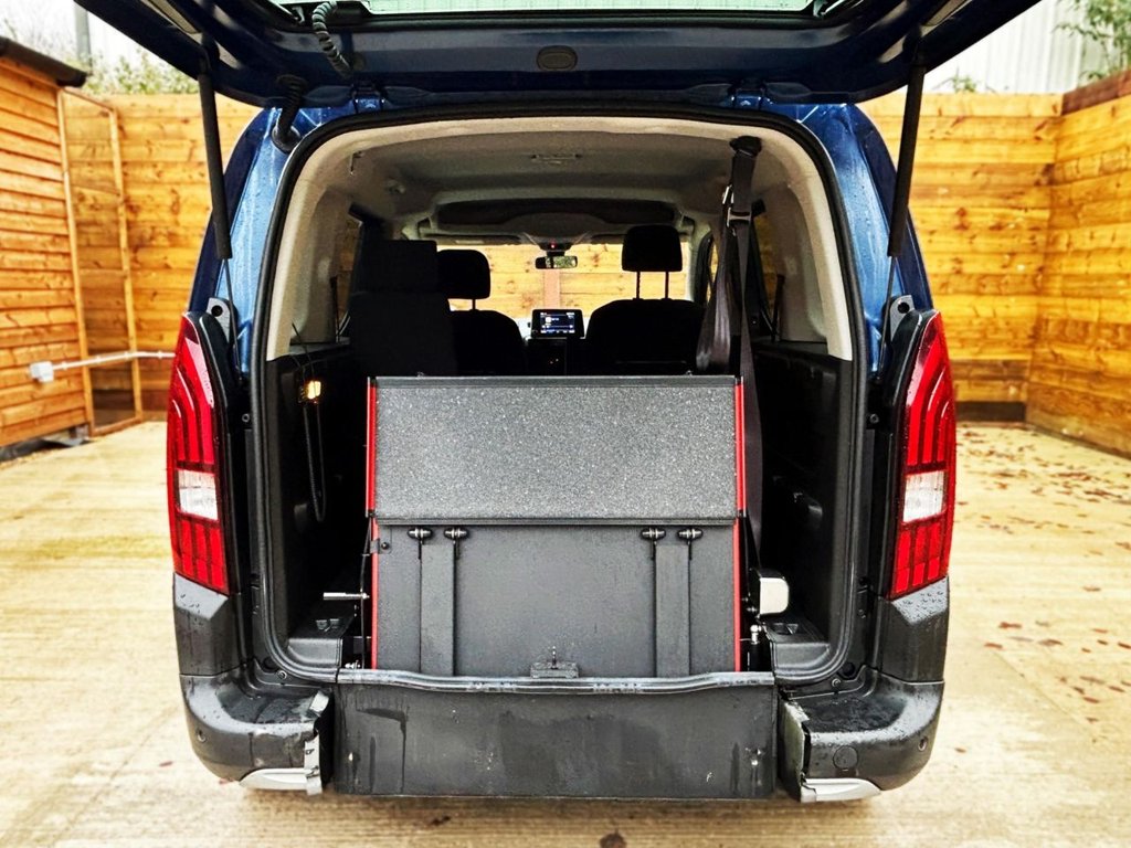 Used Peugeot Rifter 2019 for sale - 76396060: Photo 13