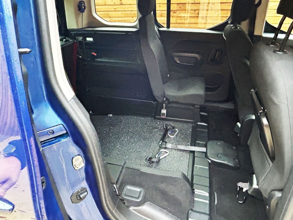 Used Peugeot Rifter 2019 for sale - 76396060: Photo 17