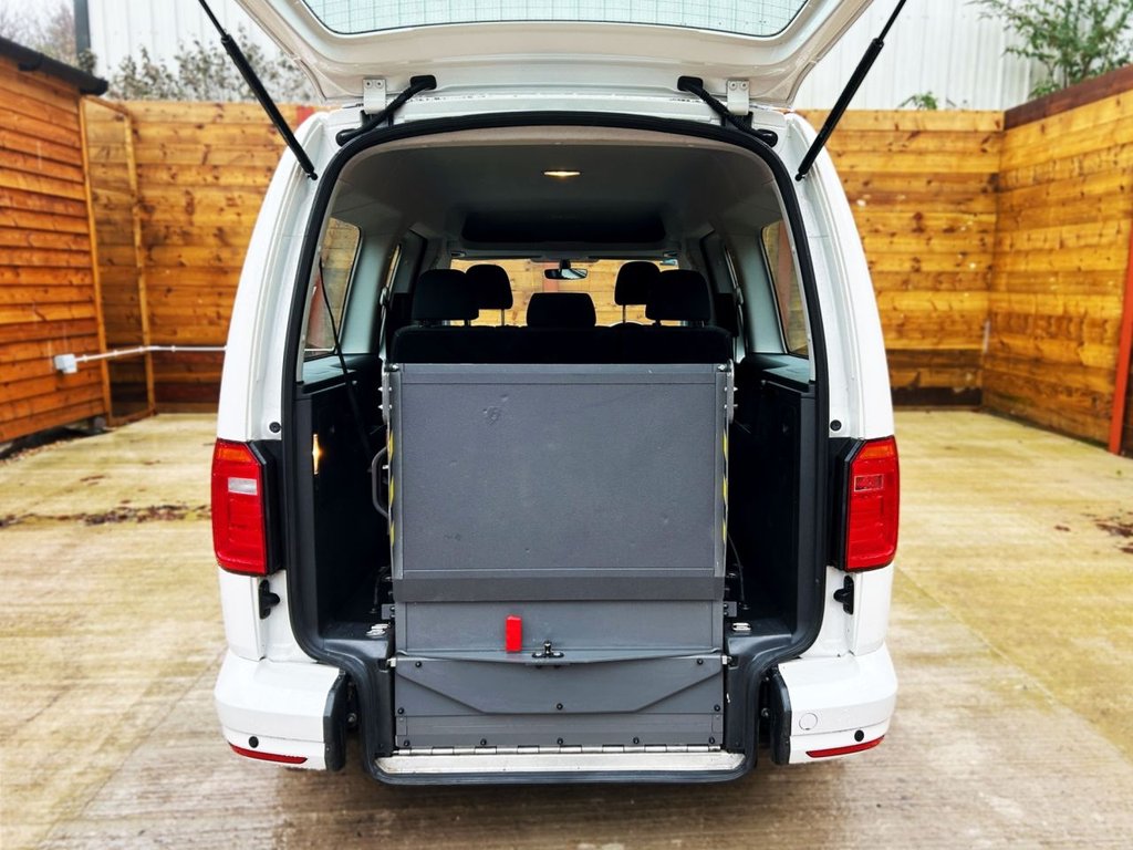 Used Volkswagen Caddy Maxi Life 2018 for sale - 76546661: Photo 13