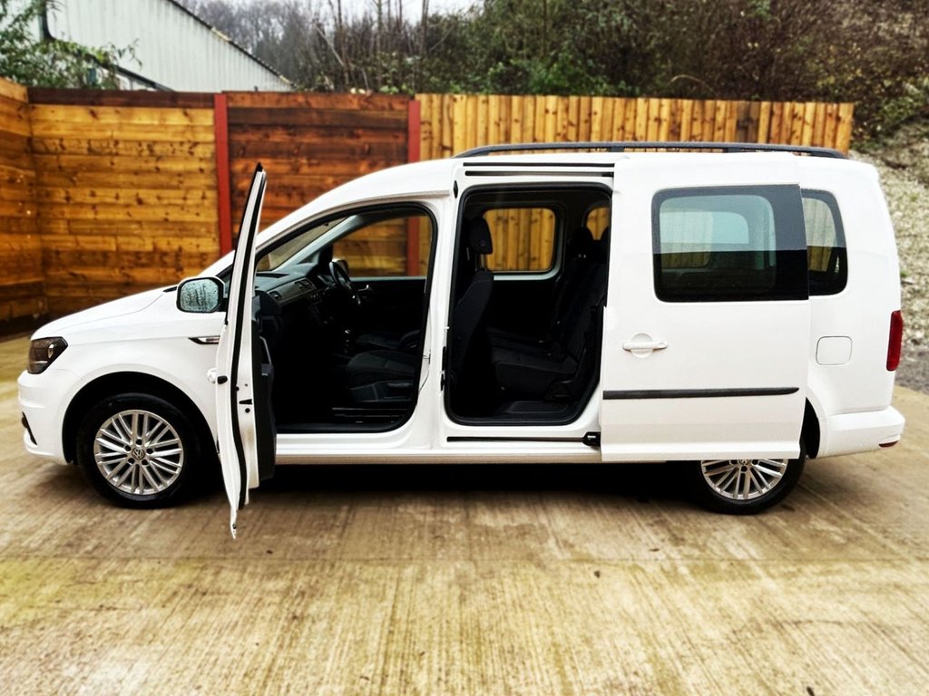 Used Volkswagen Caddy Maxi Life 2018 for sale - 76546661: Photo 16