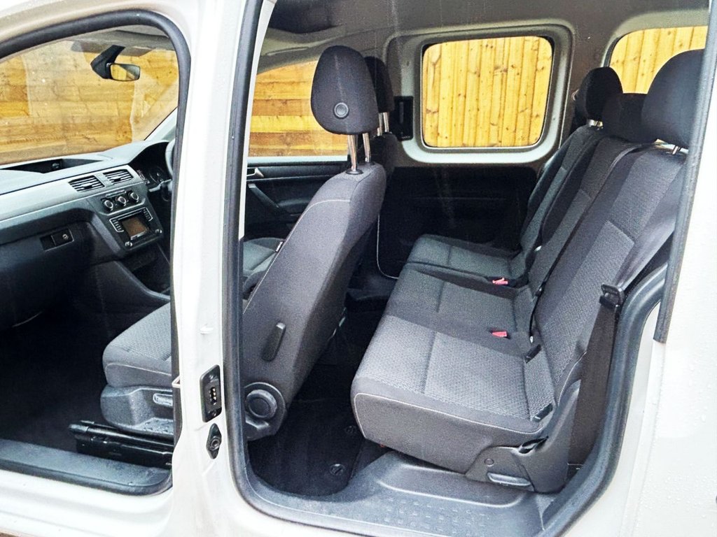 Used Volkswagen Caddy Maxi Life 2018 for sale - 76546661: Photo 24