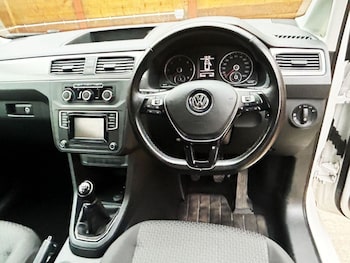 Used Volkswagen Caddy Maxi Life 2018 for sale - 76546661: Photo