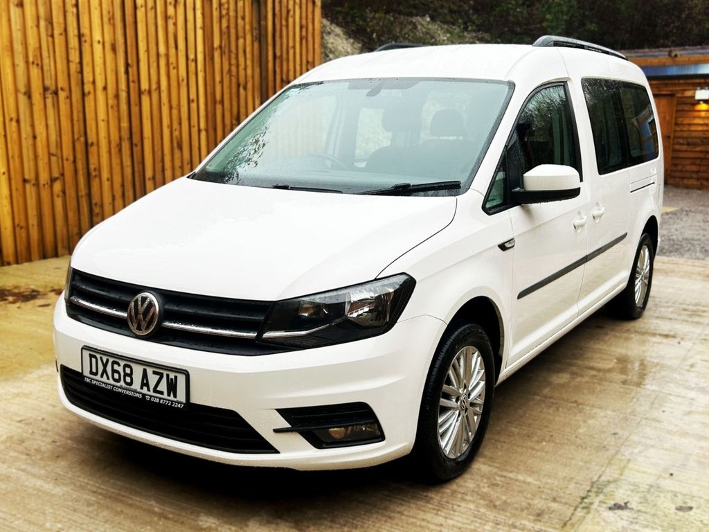 Used Volkswagen Caddy Maxi Life 2018 for sale - 76546661: Photo 6