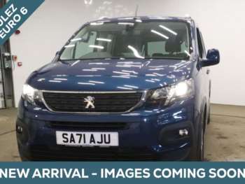 2021 (71) - L2 LWB 5 Seat Petrol Auto Wheelchair Accessible Disabled Access Vehicle WAV 5-Door