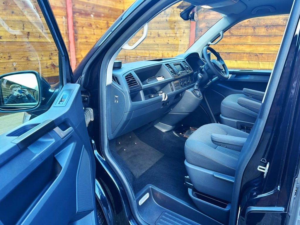 Used Volkswagen Transporter 2018 for sale - 76582350: Photo 17