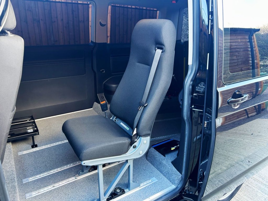 Used Volkswagen Transporter 2018 for sale - 76582350: Photo 19