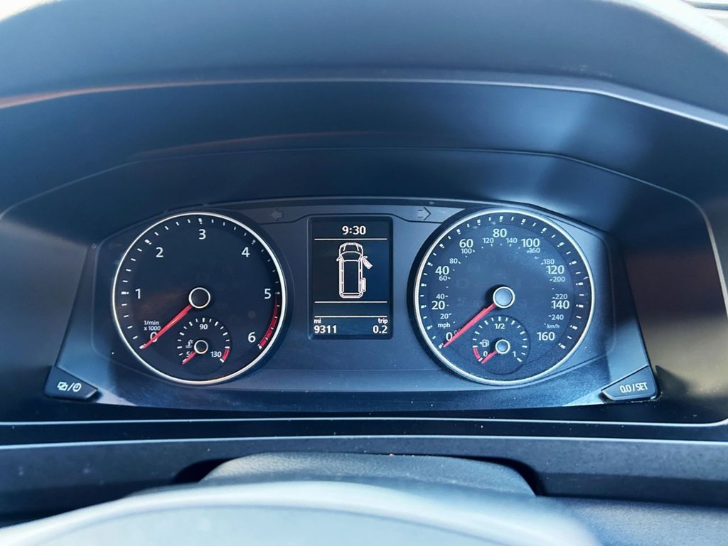 Used Volkswagen Transporter 2018 for sale - 76582350: Photo 22