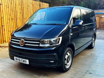 Used Volkswagen Transporter 2018 for sale - 76582350: Photo