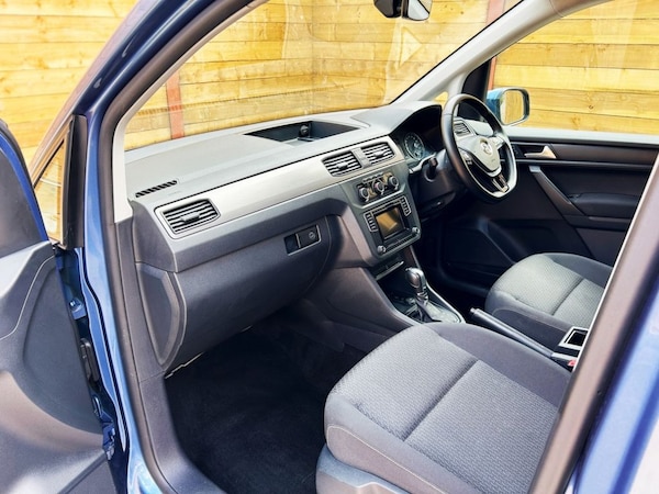 Used Volkswagen Caddy Maxi Life 2019 for sale - 76223110: Photo 17