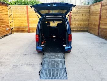 Used Volkswagen Caddy Maxi Life 2019 for sale - 76223110: Photo 3
