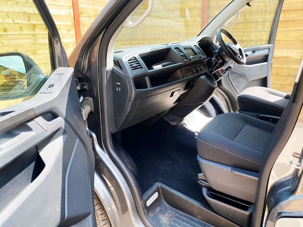 Used Volkswagen Transporter 2018 for sale - 75739234: Photo 12