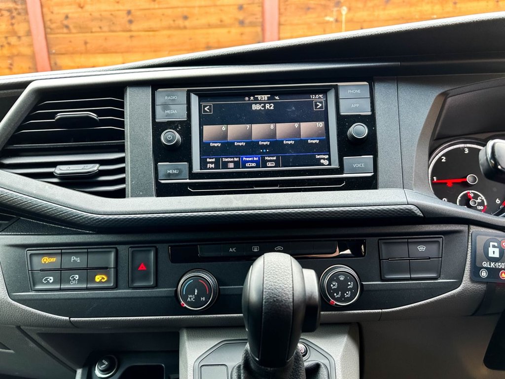 Used Volkswagen Transporter Shuttle 2022 for sale - 77820643: Photo 24