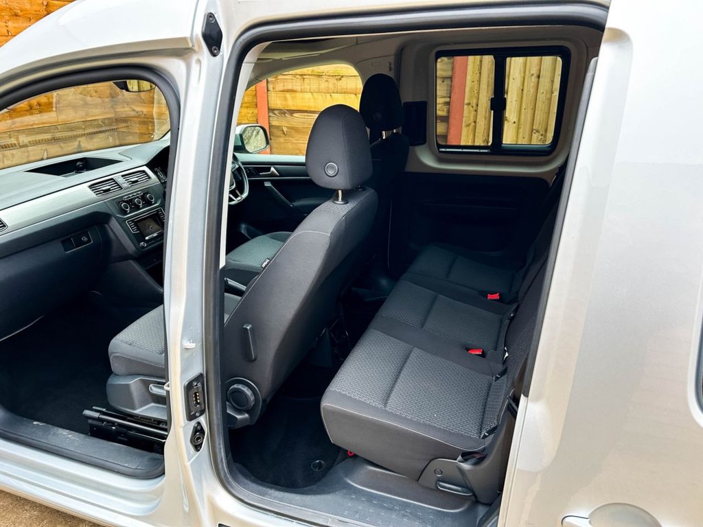 Used Volkswagen Caddy Maxi Life 2018 for sale - 77806340: Photo 24