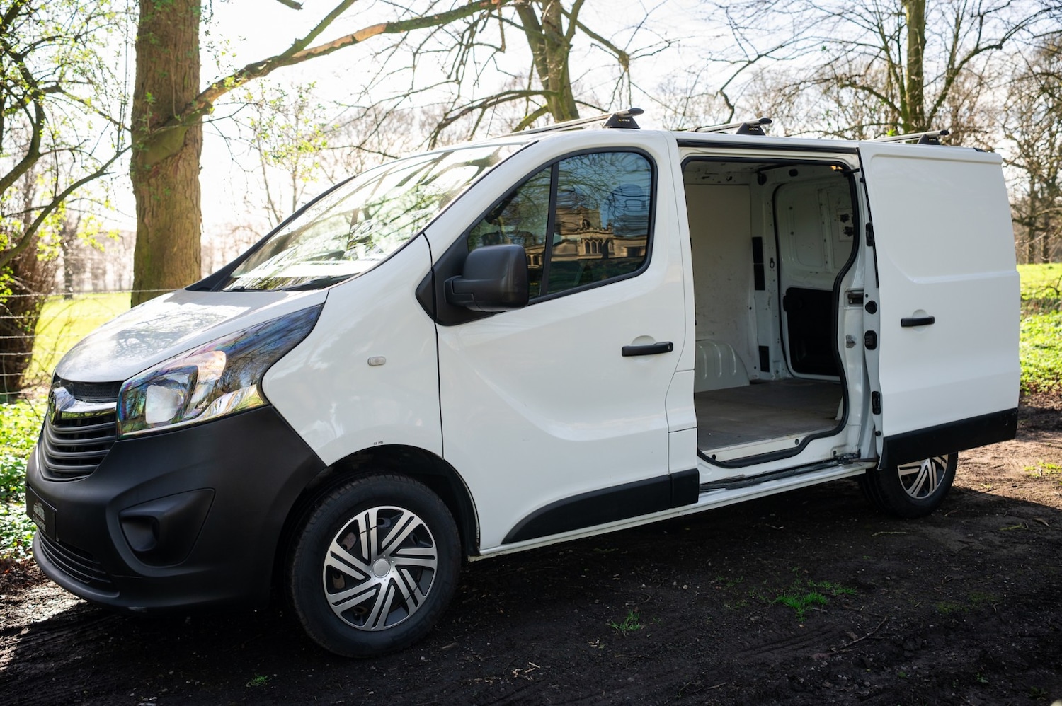 Used Vauxhall Vivaro 2018 for sale - 77938128: Photo 4